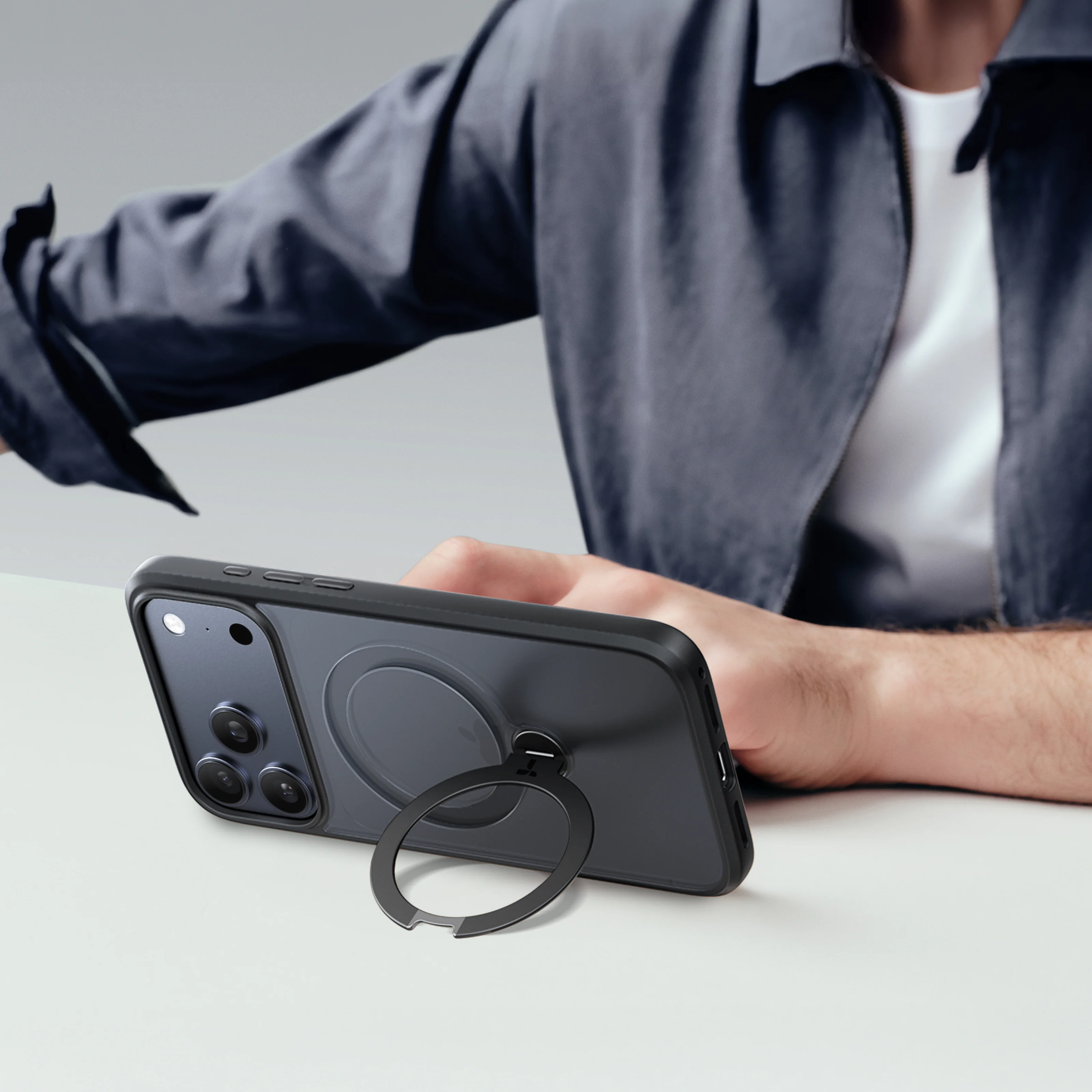 Ostand Q3 Spin for iPhone 17 - Image 12