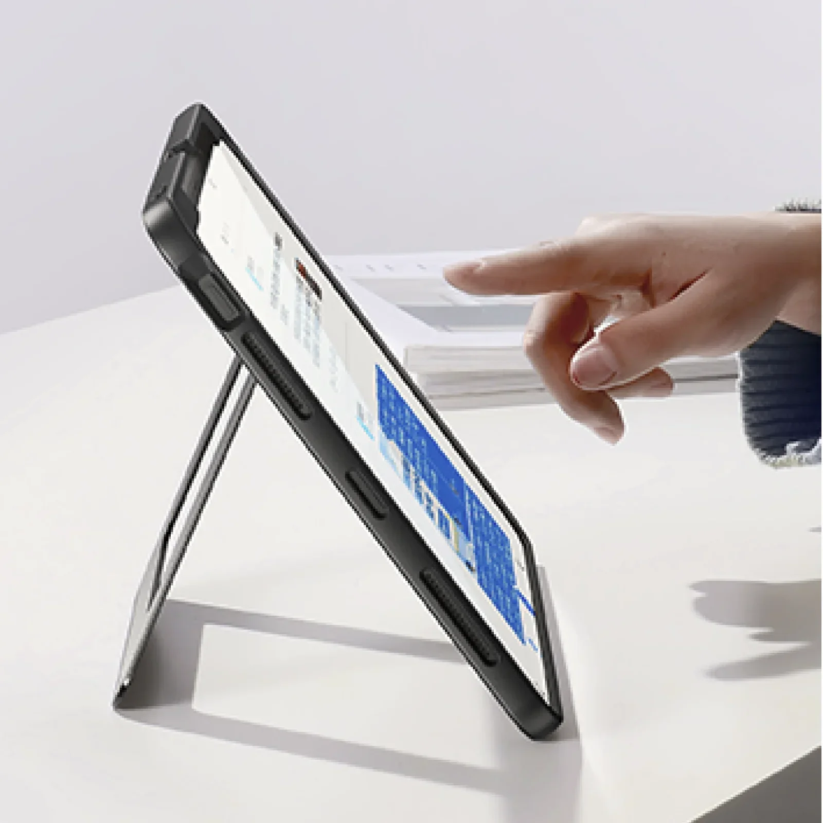 Ostand with Pencil Holder for iPad Pro 13 inch - Image 9